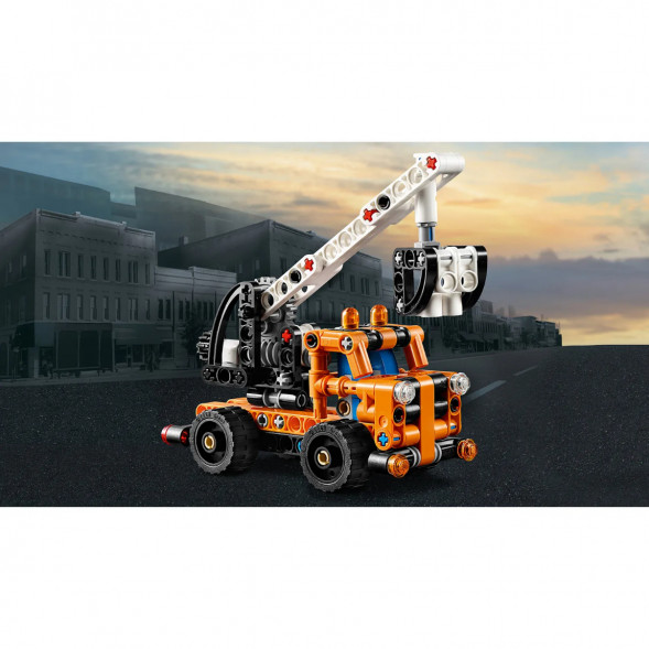 Конструктор LEGO Technic 42088 Ремонтный автокран в Орле