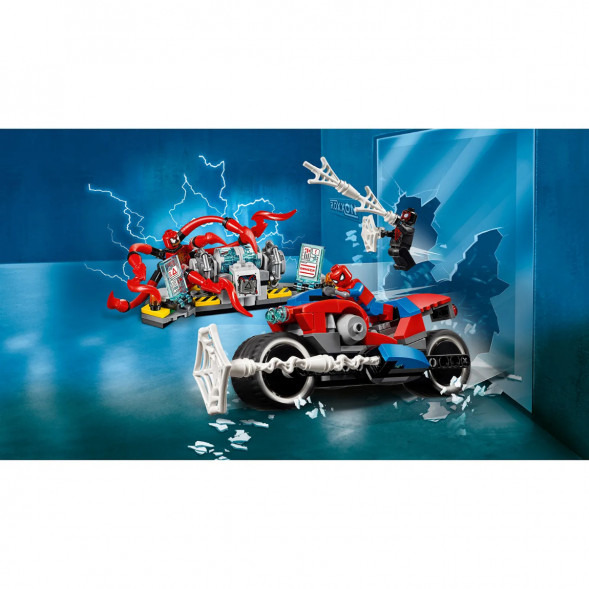 Конструктор LEGO Super Heroes 76113 Спасательная операция на мотоциклах в Орле