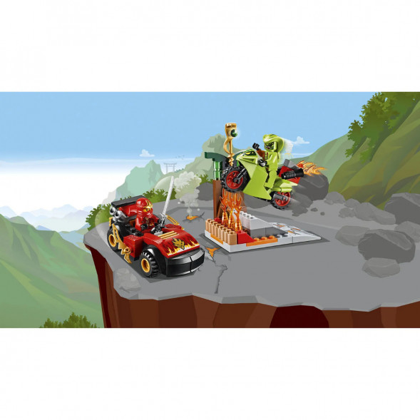 Конструктор LEGO Juniors 10722 Схватка со змеями в Орле