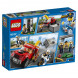 Конструктор LEGO City Police 60137 Побег на буксировщике в Орле