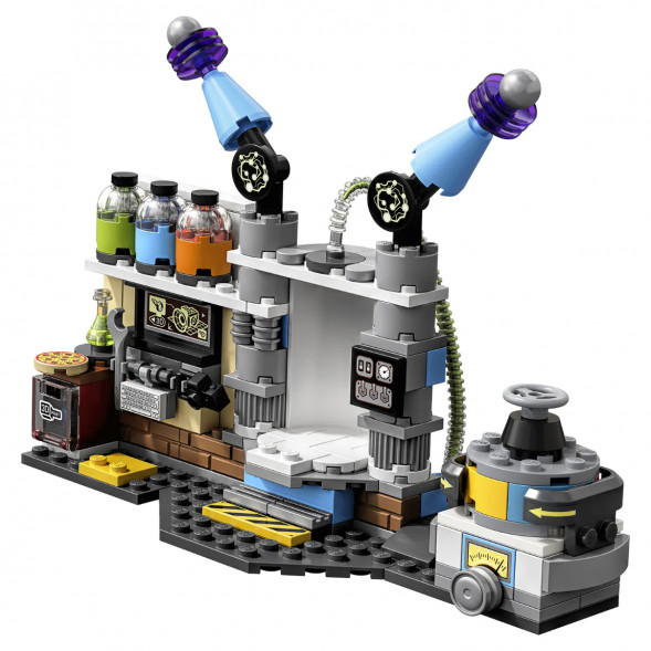 Конструктор LEGO Hidden Side 70418 Лаборатория призраков в Орле